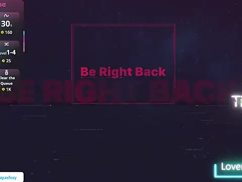 Snapshot of luluubloomm chatting on 10/01/25, 11:33 luluubloomm online show from 10/01/25, 11:33