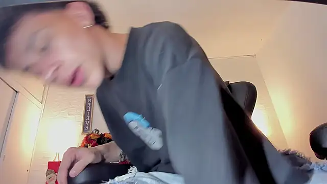 iammariano online show from 12/17/25, 03:34