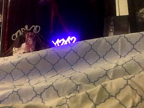 Snapshot of blondebarbiebae chatting on 10/28/25, 08:07 blondebarbiebae online show from 10/28/25, 08:07