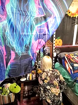 Snapshot of blondebarbiebae chatting on 11/20/25, 10:20 blondebarbiebae online show from 11/20/25, 10:20