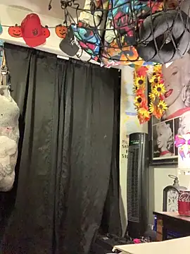 blondebarbiebae online show from 03/03/26, 12:17