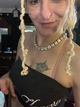 blondebarbiebae online show from 04/12/26, 02:38