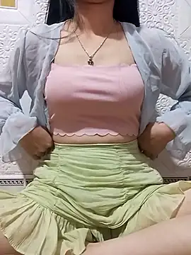 Lover-loverxx online show from 12/15/25, 01:04