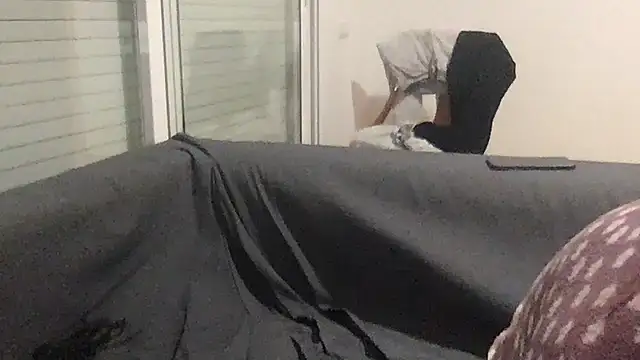 paula19800 online show from 11/06/25, 09:37