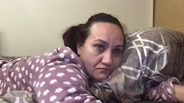 paula19800 online show from 11/22/25, 10:36