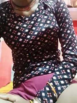 Snapshot of Cuty_kinjal chatting on 07/02/26, 04:57 Cuty kinjal online show from 07/02/26, 04:57