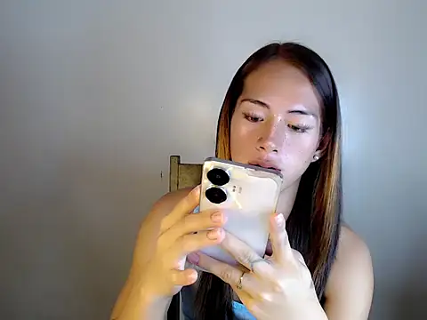 Snapshot of ashley_bombshell chatting on 10/28/25, 08:18 ashley bombshell online show from 10/28/25, 08:18