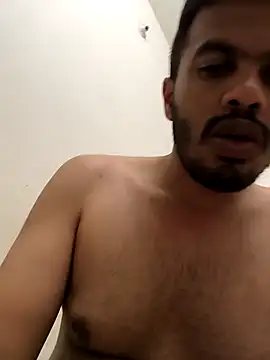 Snapshot of SilentTerr chatting on 12/19/25, 04:25 SilentTerr online show from 12/19/25, 04:25