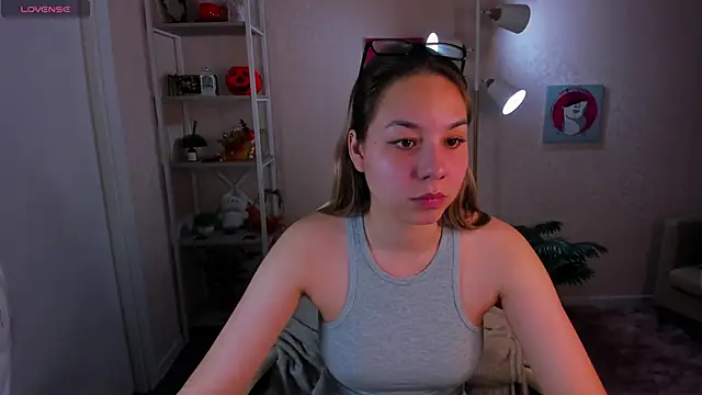 Al1ice Moures online show from 12/03/25, 01:13