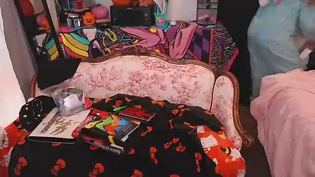 xofrankiefinexo online show from 10/12/25, 07:24