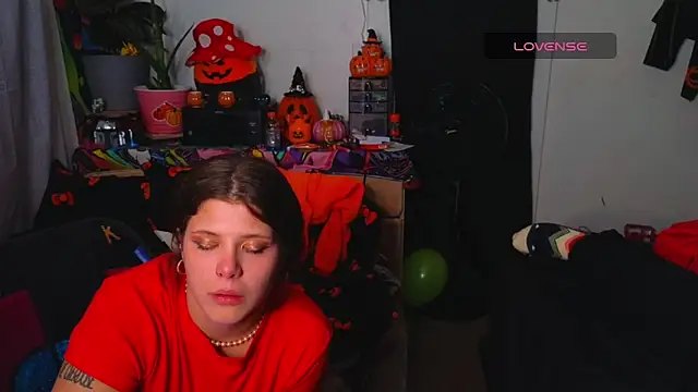 xofrankiefinexo online show from 10/19/25, 07:09