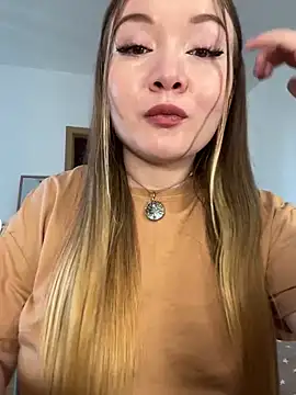 Amalie Smith online show from 06/02/26, 07:21