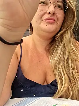 HornyBella88 online show from 09/30/25, 08:41