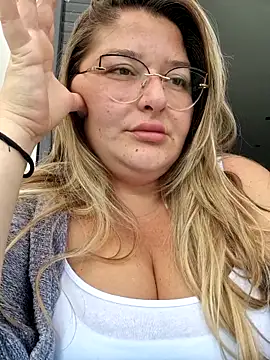 HornyBella88 online show from 10/03/25, 09:39