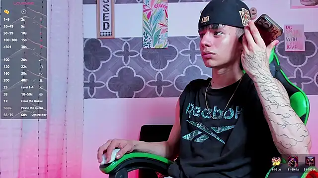 Skinny batman online show from 12/20/25, 11:12