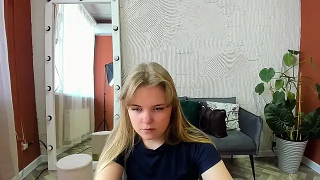 Melissa 199 online show from 10/08/25, 09:18