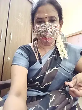 Snapshot of tamil_Boomika chatting on 06/06/26, 06:56 tamil Boomika online show from 06/06/26, 06:56
