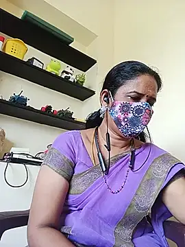 Snapshot of tamil_Boomika chatting on 07/11/26, 07:44 tamil Boomika online show from 07/11/26, 07:44