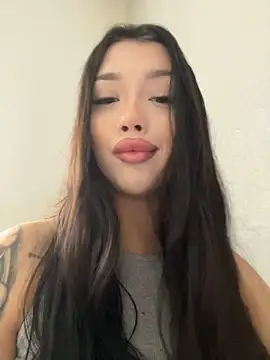 Snapshot of kiss_Lissa chatting on 11/16/25, 09:48 kiss Lissa online show from 11/16/25, 09:48