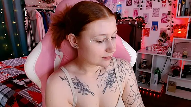 Ayla Hicks online show from 11/29/25, 08:23