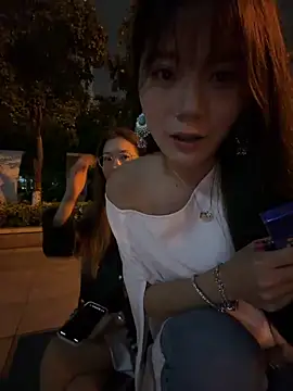 redrose520 online show from 04/17/26, 01:14