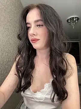 Snapshot of Milla_Moore chatting on 09/24/25, 07:17 Milla Moore online show from 09/24/25, 07:17