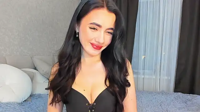 Snapshot of Milla_Moore chatting on 10/18/25, 05:14 Milla Moore online show from 10/18/25, 05:14