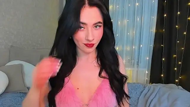 Snapshot of Milla_Moore chatting on 11/12/25, 04:18 Milla Moore online show from 11/12/25, 04:18