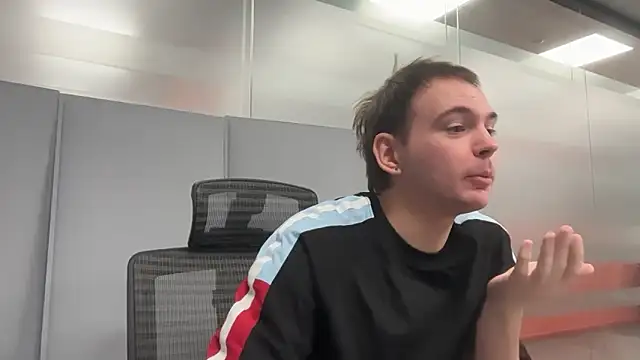 Snapshot of apachai_test chatting on 03/13/26, 09:16 apachai test online show from 03/13/26, 09:16