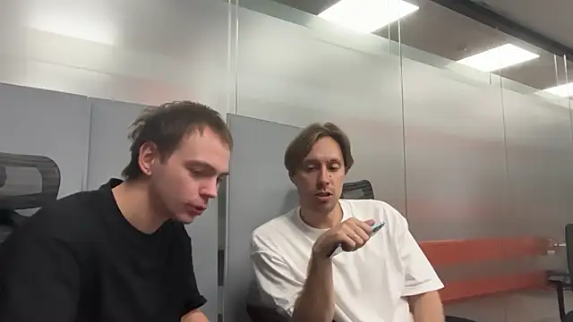 Snapshot of apachai_test chatting on 04/03/26, 01:53 apachai test online show from 04/03/26, 01:53