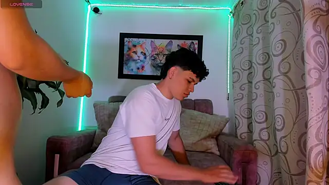 Cream Jock online show from 10/21/25, 01:06