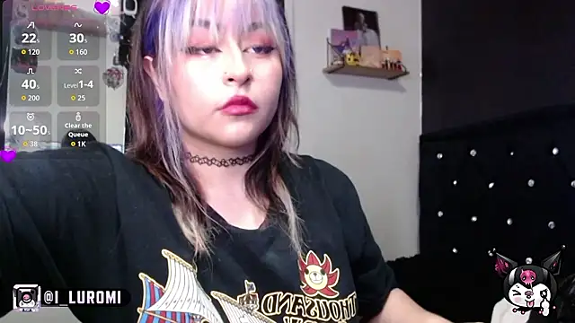 Snapshot of Iluromi chatting on 03/04/26, 02:45 Iluromi online show from 03/04/26, 02:45