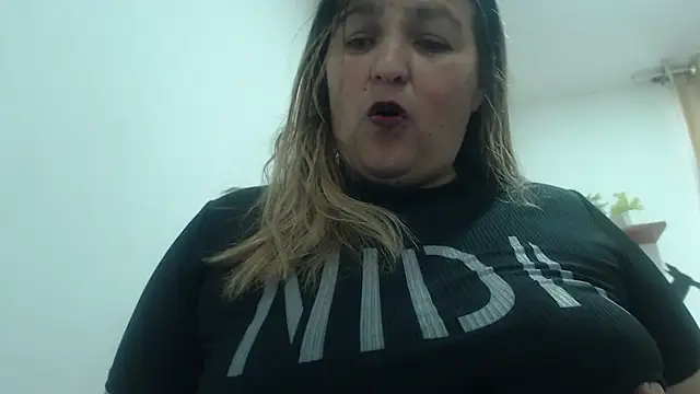 SweetRouse   online show from 01/06/26, 01:59