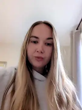 BarbieDolly x online show from 10/30/25, 02:07