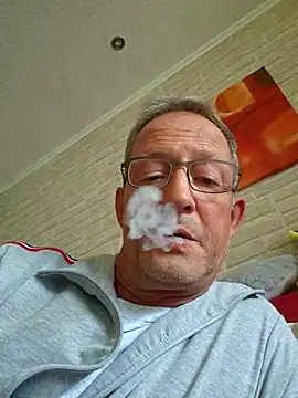 TommyTom76 online show from 10/05/25, 02:04