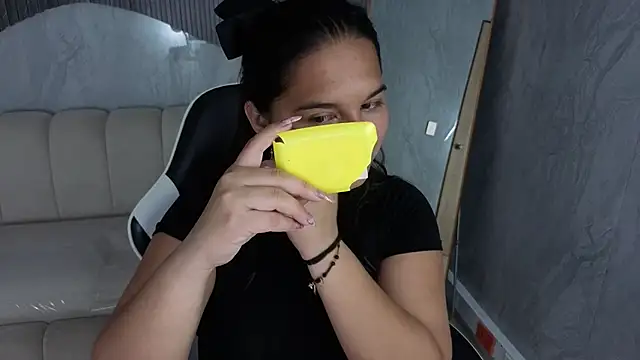 Saraah Tx online show from 11/27/25, 02:57