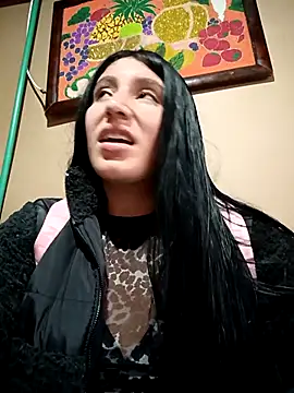   Antonella online show from 10/23/25, 09:02