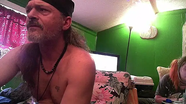 HippieDad333 online show from 04/12/26, 08:25