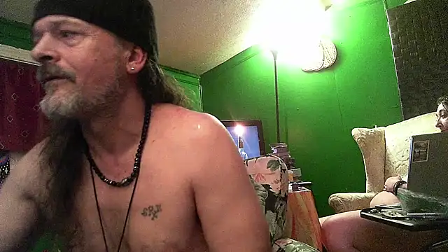 HippieDad333 online show from 04/16/26, 09:21