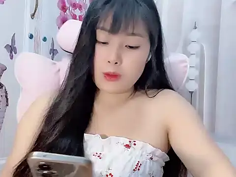 Lie liee online show from 07/17/26, 01:40