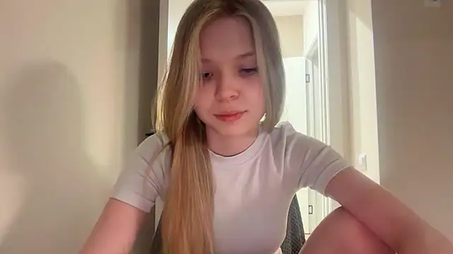 CandysRose online show from 05/19/26, 06:36