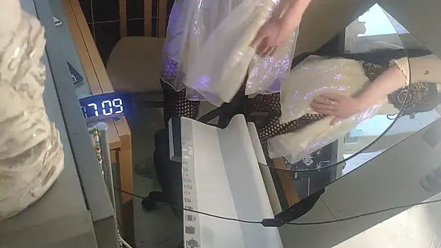 Snapshot of LilithsEve chatting on 11/01/25, 05:09 LilithsEve online show from 11/01/25, 05:09