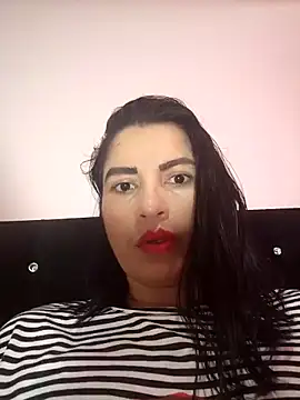 Snapshot of naty_hot4uu chatting on 11/27/25, 11:34 naty hot4uu online show from 11/27/25, 11:34