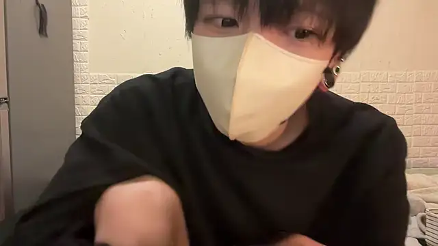 tora3220 online show from 11/19/25, 01:33