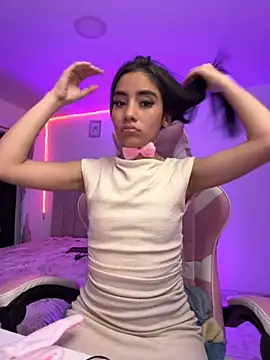 Snapshot of ISABELFORYOU1 chatting on 10/17/25, 03:10 ISABELFORYOU1 online show from 10/17/25, 03:10