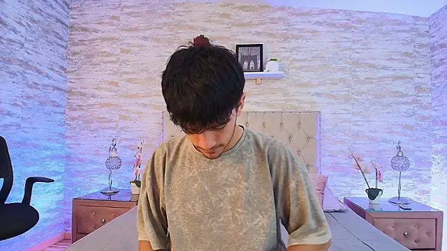 Snapshot of Axel_Draven chatting on 02/16/26, 12:12 Axel Draven online show from 02/16/26, 12:12