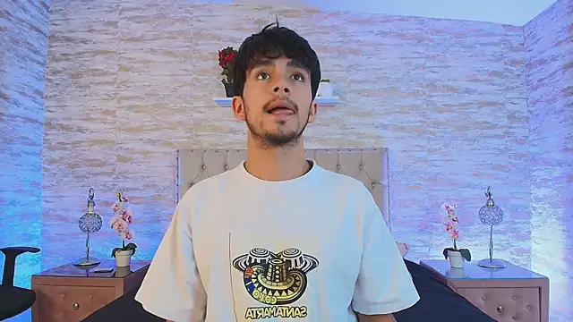 Snapshot of Axel_Draven chatting on 02/23/26, 12:46 Axel Draven online show from 02/23/26, 12:46