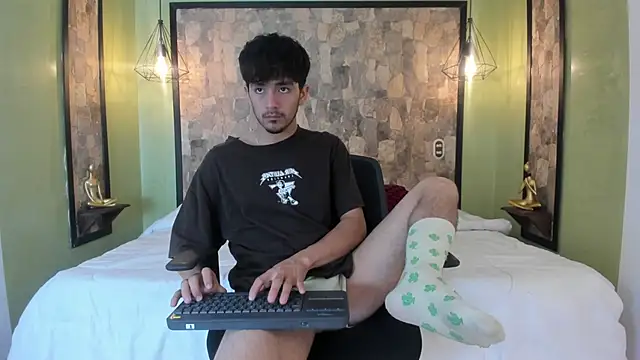 Snapshot of Axel_Draven chatting on 02/24/26, 12:03 Axel Draven online show from 02/24/26, 12:03