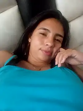 NileveSantanna online show from 09/24/25, 09:40