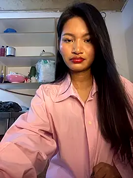 Snapshot of fenixzara chatting on 10/16/25, 06:42 fenixzara online show from 10/16/25, 06:42